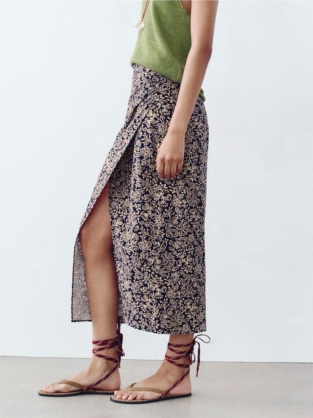 ZARA Navy Peach Floral Ruched Cotton Midi Skirt! 🐚 - Picture 8 of 16